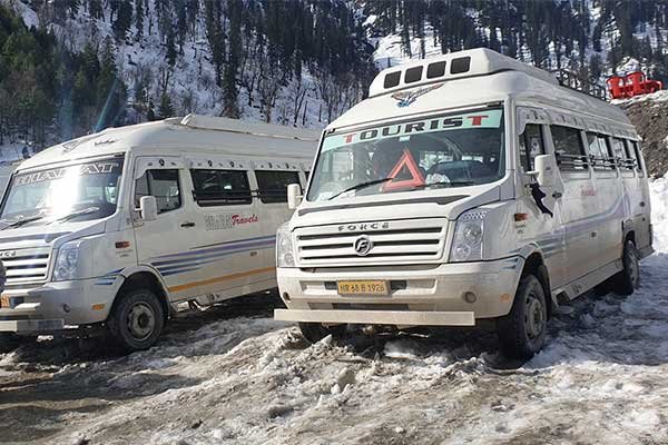 18 Seater Tempo Traveller Hire in Chandigarh